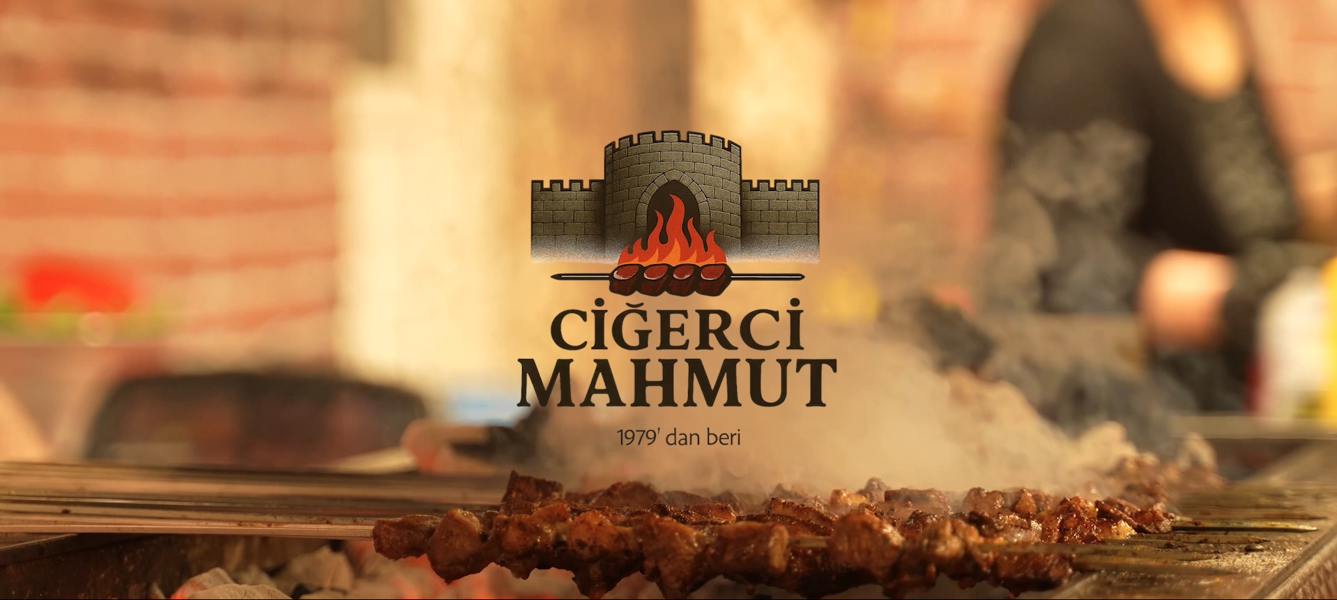 Ciğerci Mahmut - İstanbul Fatih Haseki'de geleneksel ciğer ve kebap hazırlama, mangal pişirme